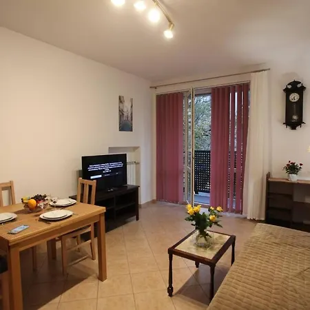 Lägenhet Poznanska 24, Comfort-plus Apartment, Centrum *